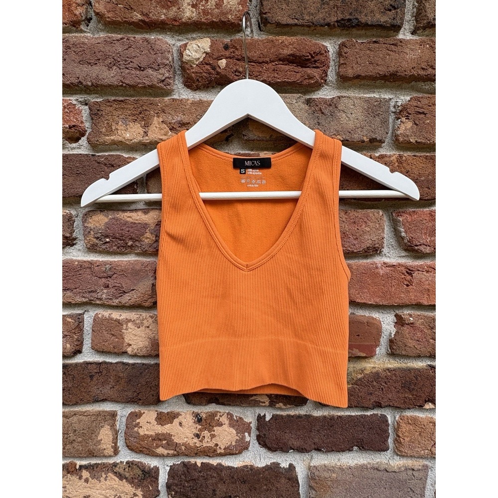 MICAS Top Orange Size Small‎ knit stretchy bright orange cropped sleeveless
